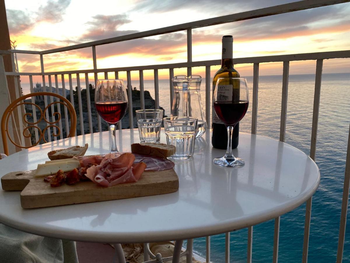 Isola Bella Sea-View Apartment تروبيا المظهر الخارجي الصورة